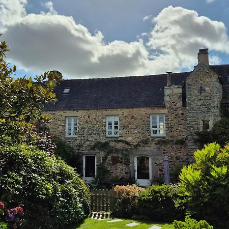 Gite De Charme Au Manoir Du Plessis-Quinquis Sainte-Seve Экстерьер фото