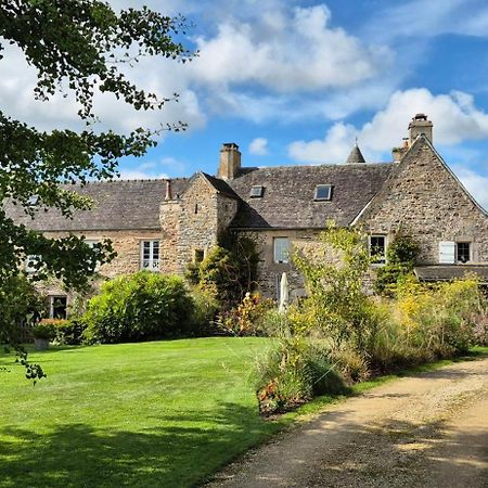 Gite De Charme Au Manoir Du Plessis-Quinquis Sainte-Seve Экстерьер фото
